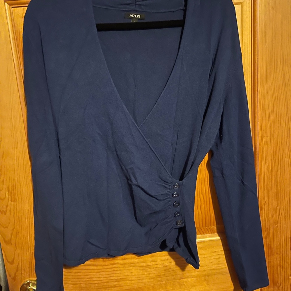 Apt 9 blue long sleeve mock wrap top